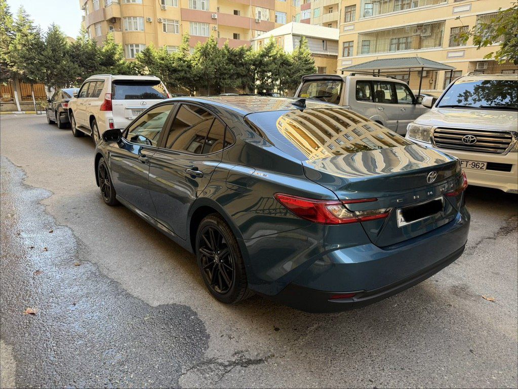 Toyota Camry, 2.5 L, 1.016 kWh, 2024 il, 41 500 km — Avtomobillər, Bakı (7)