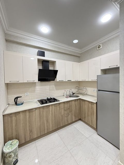 İcarəyə verilir 4 otaqlı yeni tikili 120 m² — Bakı