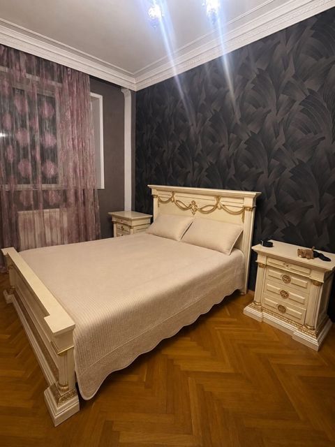 Yataq otağı mebeli — Bakı