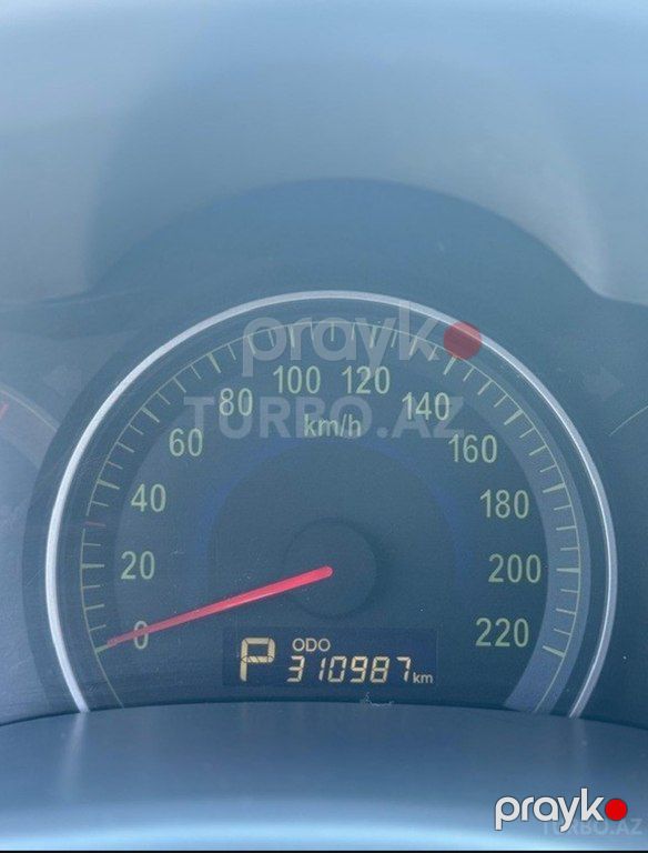 Kia Carnival, 2.2 L, 2011 il, 318 000 km — Avtomobillər, Bakı (12)