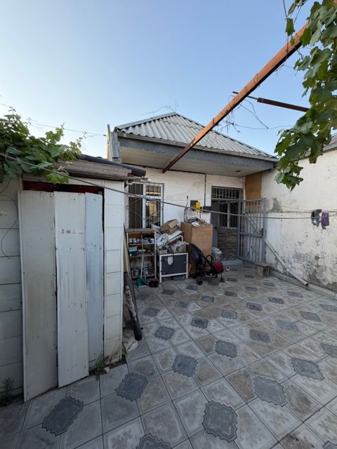 Həyət evi, Binəqədi qəs — Bakı