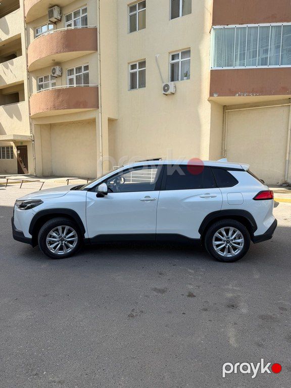 Toyota Corolla Cross, 2.0 L, 1.31 kWh, 2025 il, 8 500 km — Avtomobillər, Bakı (3)