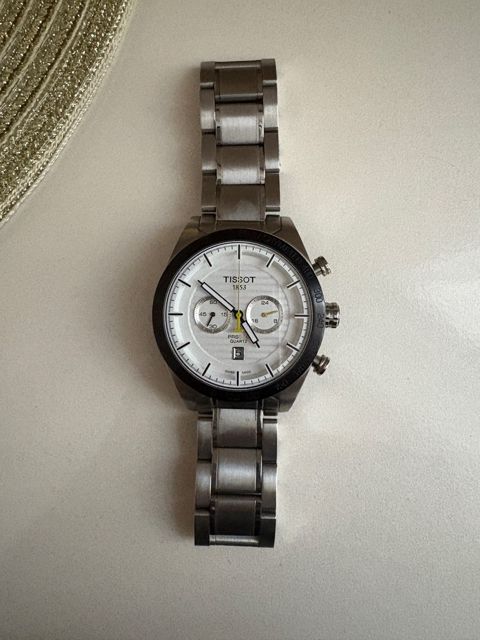 Tissot qol saatı — Bakı