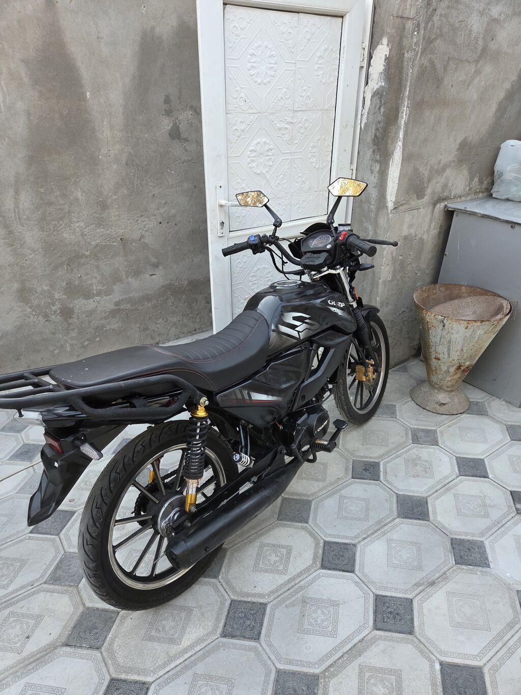 Salam qiymətdə cuzi endirim ola bilər sənədləri var bu qiymətə sənədli — Motosikletlər, Bakı (3)