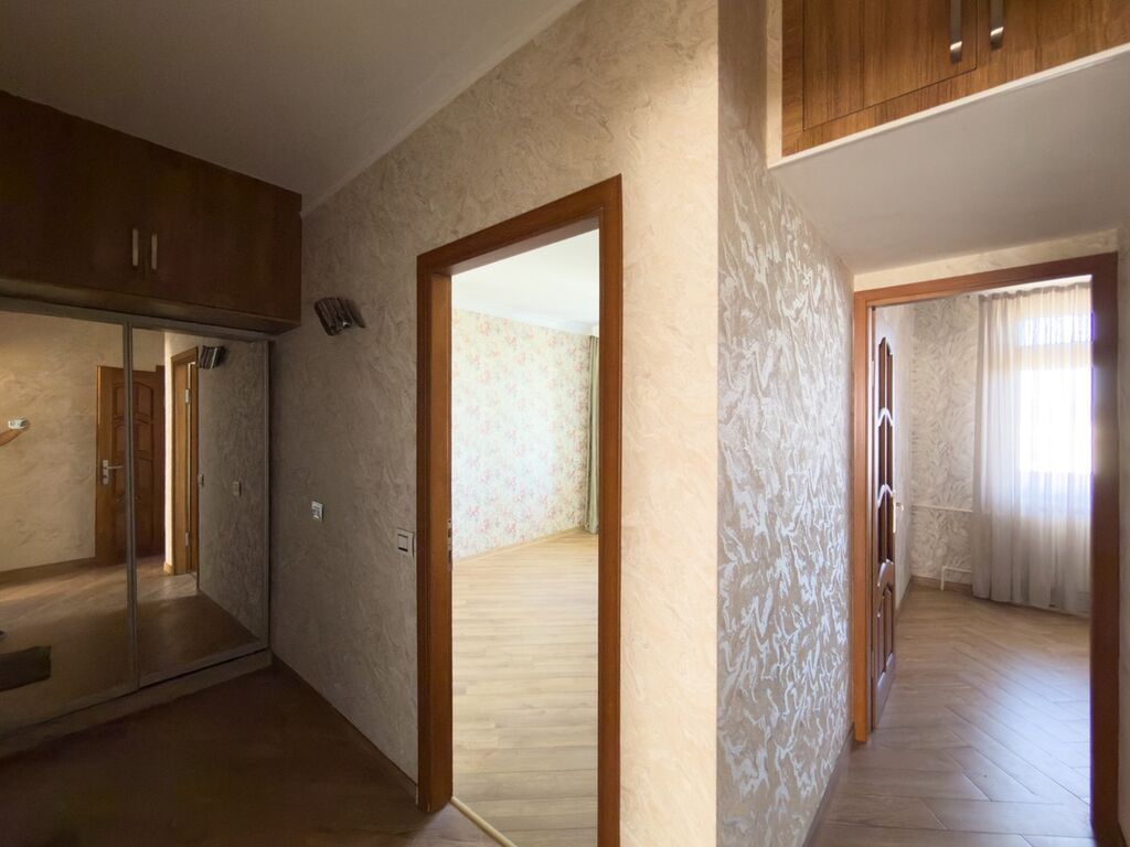 Bakı, 8-ci mikrorayon, 2 otaqlı, Köhnə tikili, m. Azadlıq Prospekti, 65 kv. m — Mənzil, Bakı (6)