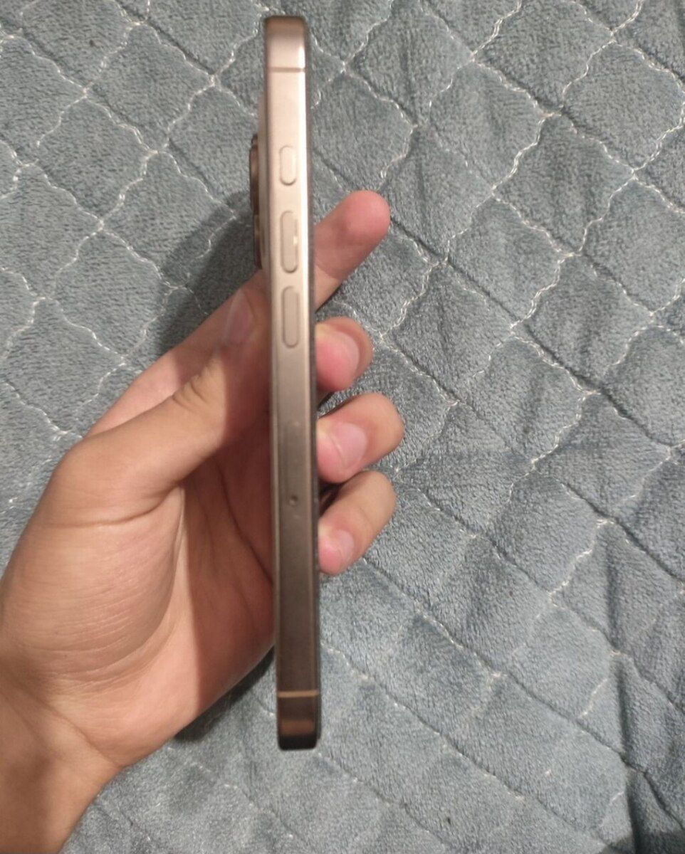 Apple iPhone 16 Pro Desert Titanium 128GB/8GB — Smartfonlar, Gəncə (4)