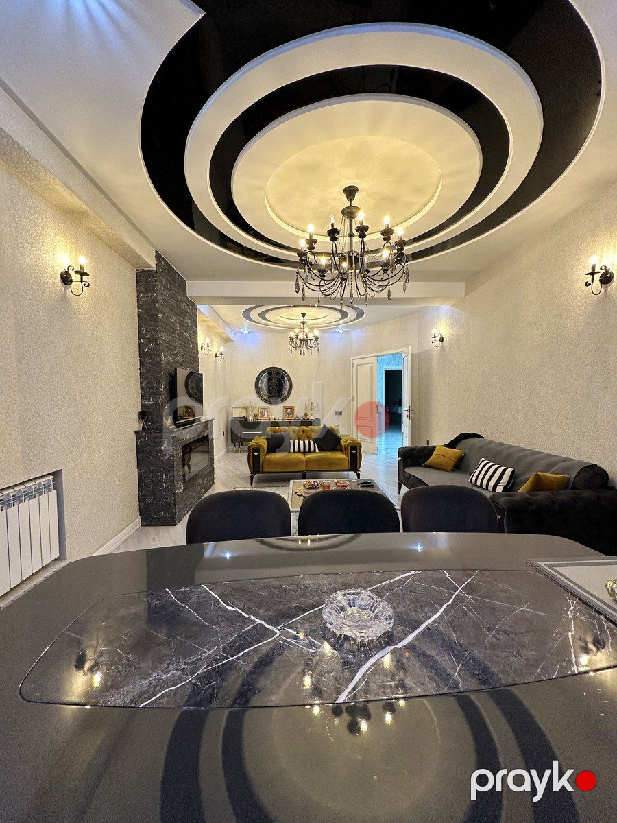 Satılır 4 otaqlı yeni tikili 200 m² — Mənzil, Bakı (2)