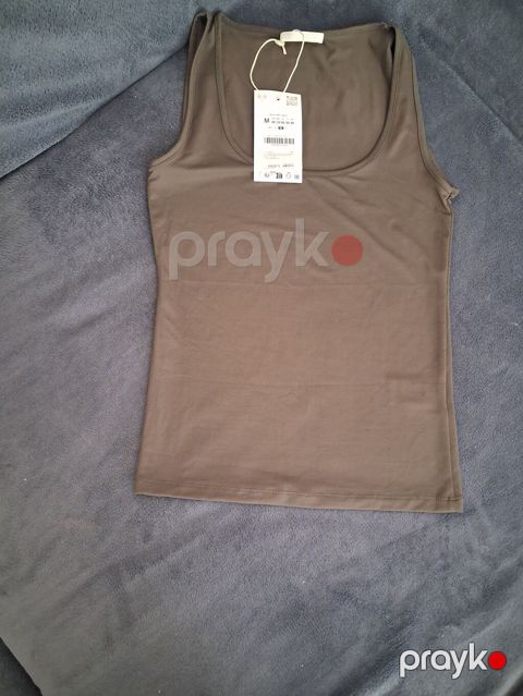 Qadın üçün sleeveless köynək (mayka) - Brend: Uniqlo - Model — Bakı