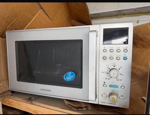 Mikrodalğalı soba Samsung, Ayrıca dayanan, Qril ilə, rəng - Gümüşü, İşlənmiş — Bakı