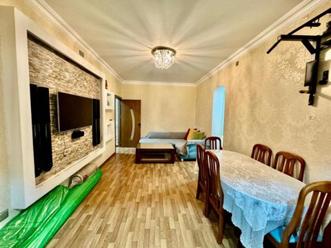 Satılır 2 otaqlı köhnə tikili 52 m² — Bakı