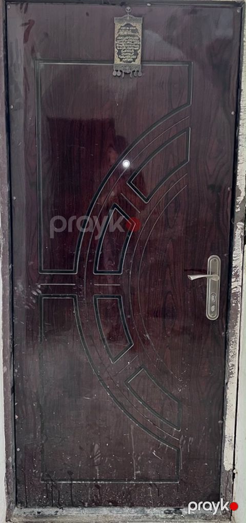 Metall giriş qapıları – 2 model 1) Taxta naxışlı tünd qəhvəyi model — Xırdalan