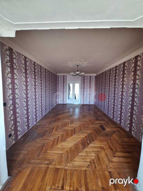 İcarəyə verilir 3 otaqlı köhnə tikili 80 m²