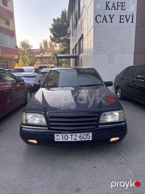 Mercedes C 220, 2.2 L, 1994 il, 478 000 km