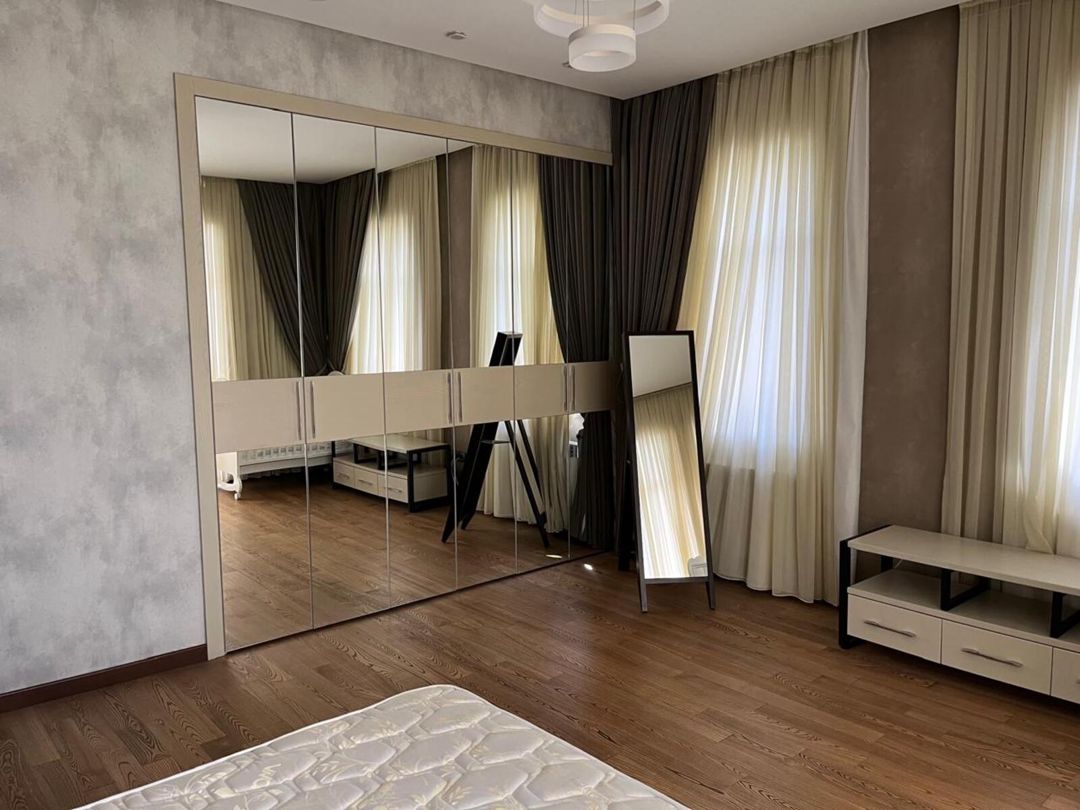 İcarəyə verilir 8 otaqlı həyət evi/bağ evi 800 m² — Ev, villa, Bakı (12)