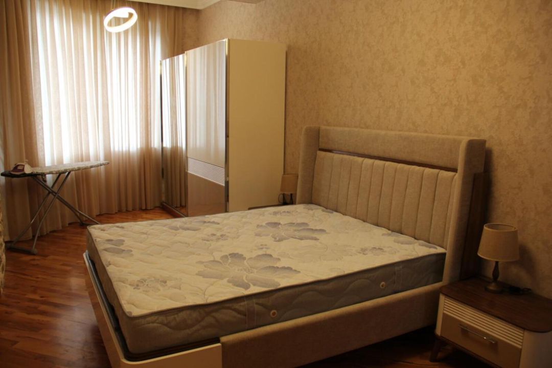 İcarəyə verilir 3 otaqlı yeni tikili 157 m² — Mənzil, Bakı (10)