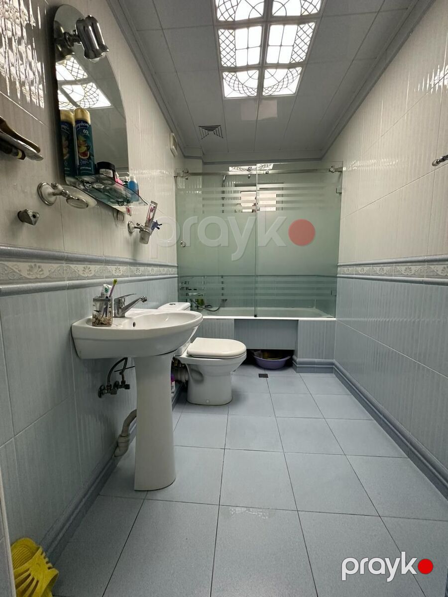 Satılır 5 otaqlı köhnə tikili 140 m² — Mənzil, Bakı (9)