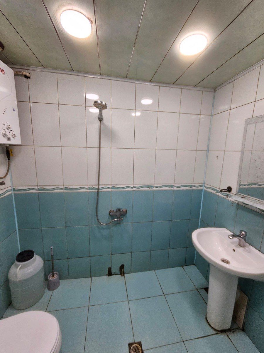 Satılır 1 otaqlı köhnə tikili 40 m² — Mənzil, Bakı (6)
