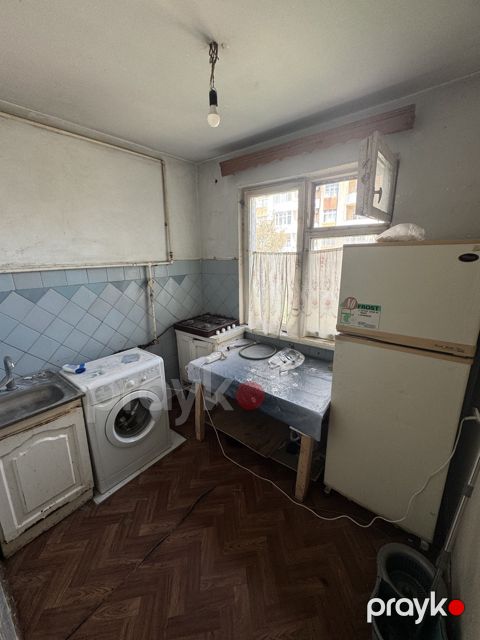 2-otaqlı mənzil kirayə verilir, Nizami r., 56 m²