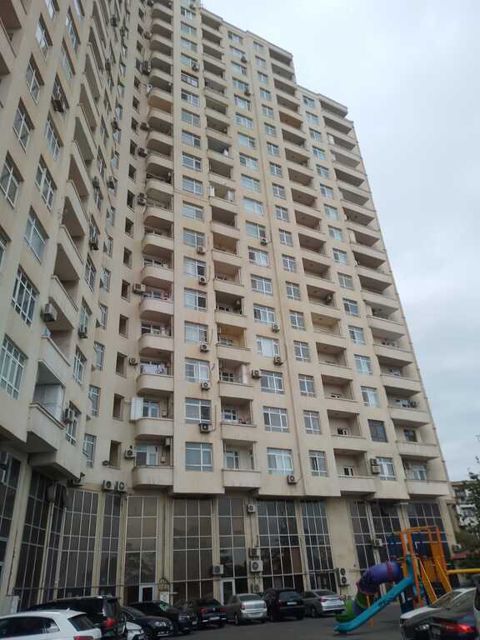Satılır 3 otaqlı yeni tikili 157 m² — Bakı