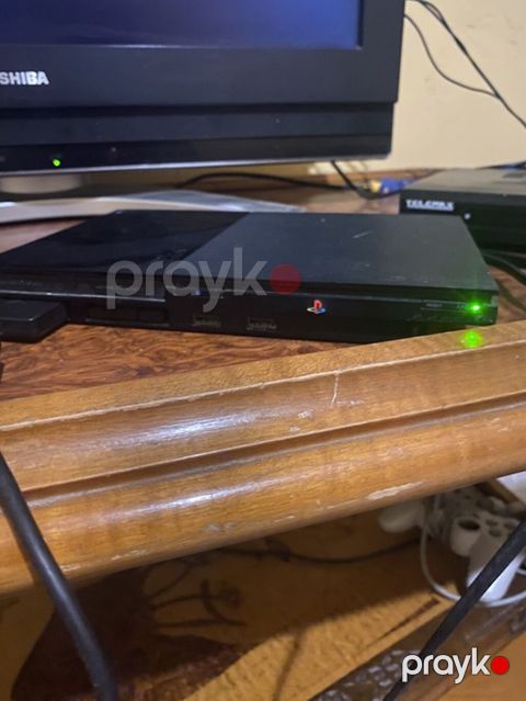 Sony PlayStation 2 islek veziytde dir usdunde 3 dene pult verilcek — Masazır