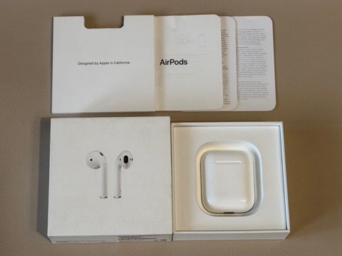 Apple AirPods 2 — Bakı