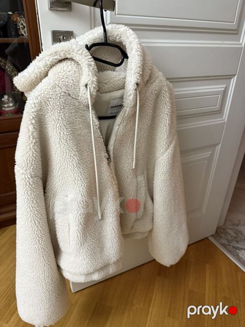 Bershka qadın kapüşonlu jaket xec geyinilmiyib, tam teze - Rəng