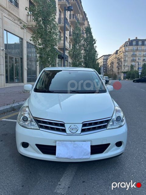 Nissan Tiida, 1.5 L, 2012 il, 107 000 km