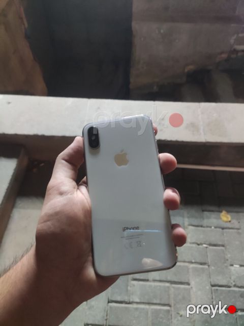 Apple iPhone X Silver 256GB/3GB — Bakı