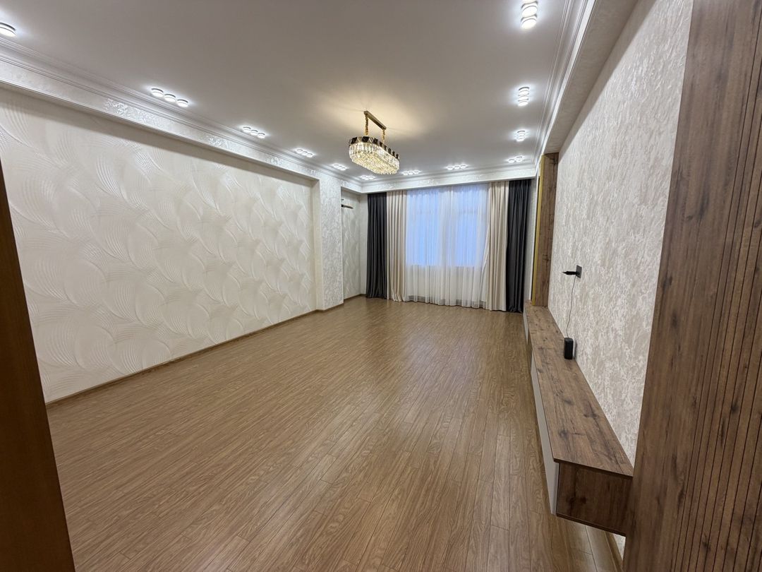 Satılır 3 otaqlı yeni tikili 135 m² — Mənzil, Bakı (2)