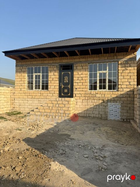 Həyət evi, Qobu-Lökbatan yolu — Bakı