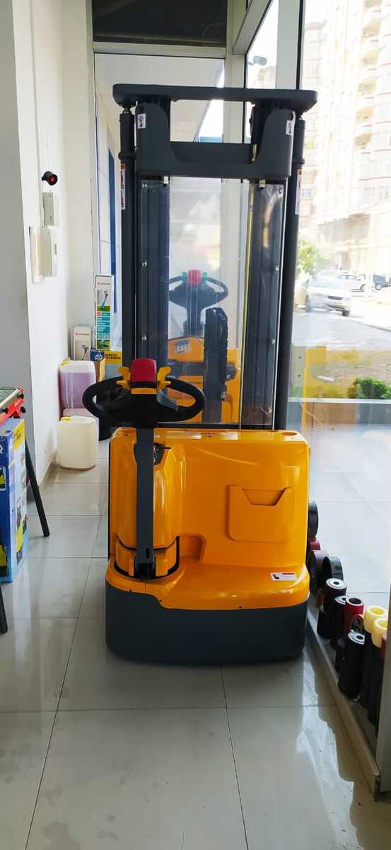 Yük qaldıran "Hochkraft R15" — Biznes və avadanlıq, Bakı (8)