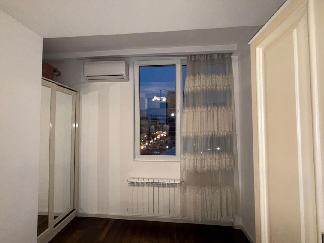 Satılır 2 otaqlı köhnə tikili 60 m² — Mənzil, Bakı (5)