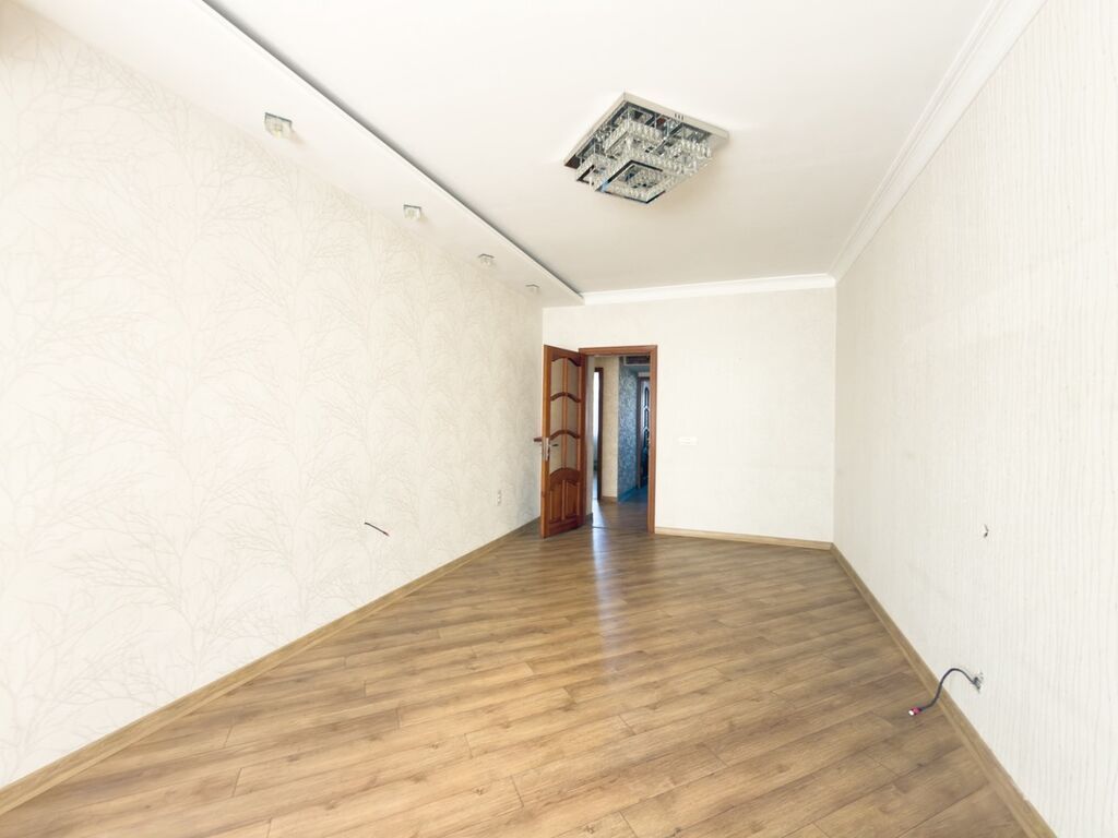 Bakı, 8-ci mikrorayon, 2 otaqlı, Köhnə tikili, m. Azadlıq Prospekti, 65 kv. m — Mənzil, Bakı (5)