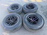 Jeep wrangler təkəri 285/65 R17 — Cars