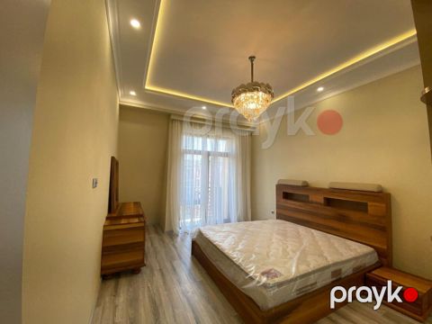İcarəyə verilir 3 otaqlı yeni tikili 127 m²