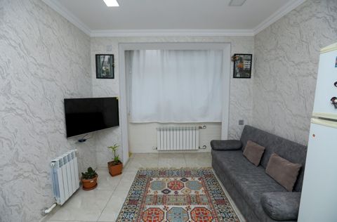 Satılır 3 otaqlı köhnə tikili 63 m² — Bakı