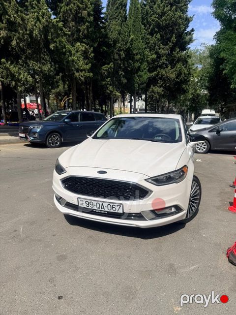 Ford Fusion (North America), 2.0 L, 7.6 kWh, 2017 il, 250 000 km