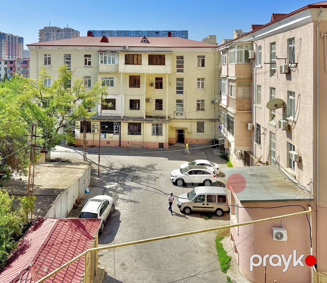 Satılır 1 otaqlı köhnə tikili 40 m² — Mənzil, Bakı (9)