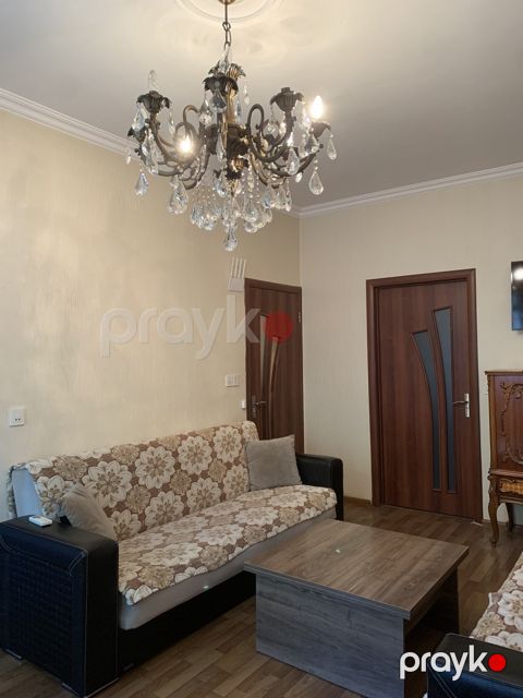 İcarəyə verilir 2 otaqlı köhnə tikili 50 m² — Bakı