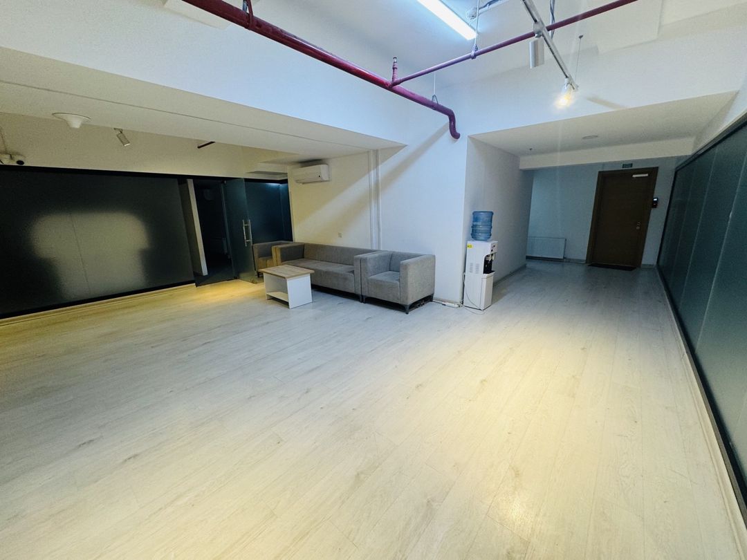 İcarəyə verilir 8 otaqlı ofis 660 m² — Ofis, Bakı (4)