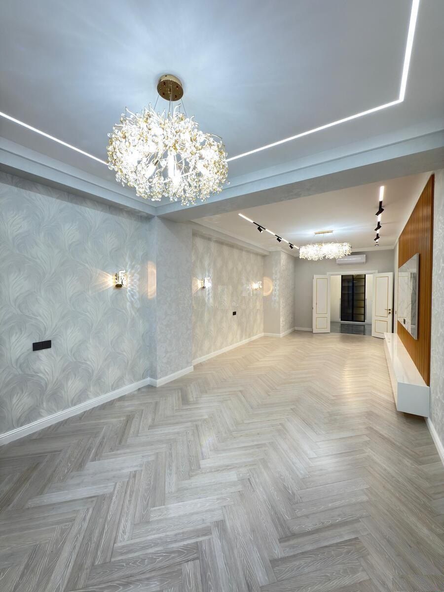 Satılır 4 otaqlı yeni tikili 160 m² — Mənzil, Bakı (2)