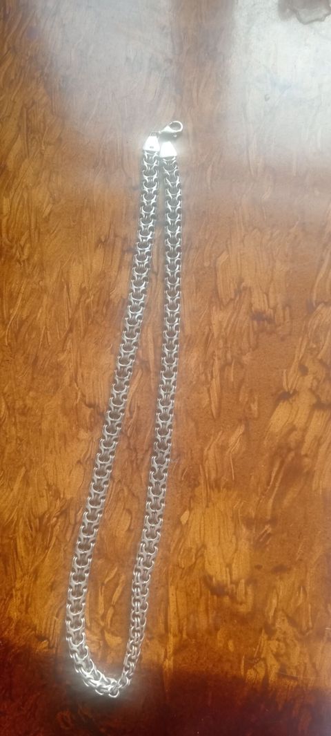 Gümüş rəngli zəncir kolye - Material: metal ərinti, parlaq gümüş — Bakı
