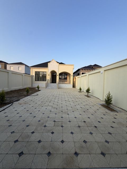 Satılır 4 otaqlı həyət evi/bağ evi 133 m² — Bakı