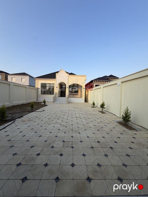 Satılır 4 otaqlı həyət evi/bağ evi 133 m²