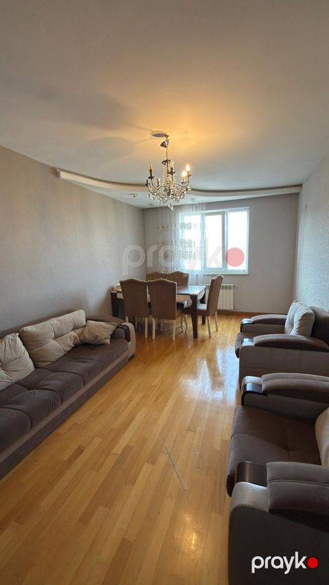 Satılır 4 otaqlı yeni tikili 105 m²