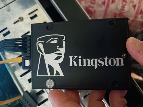 Daxili SSD disk Kingston, 512 GB, 2.5", İşlənmiş — Bakı