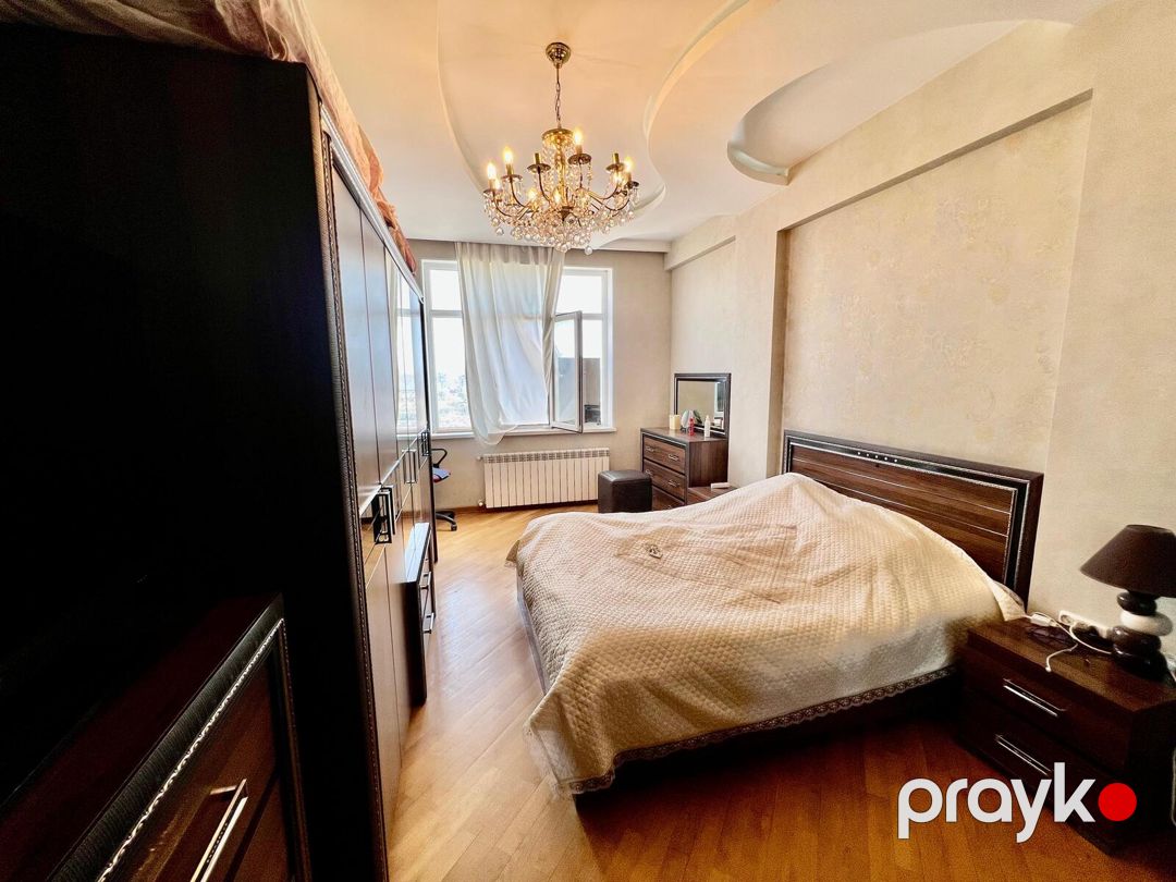 Satılır 4 otaqlı yeni tikili 200 m² — Mənzil, Bakı (9)