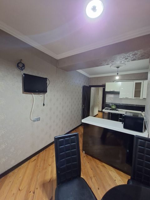 2-otaqlı mənzil, 7-ci mkr., 75 m² — Bakı
