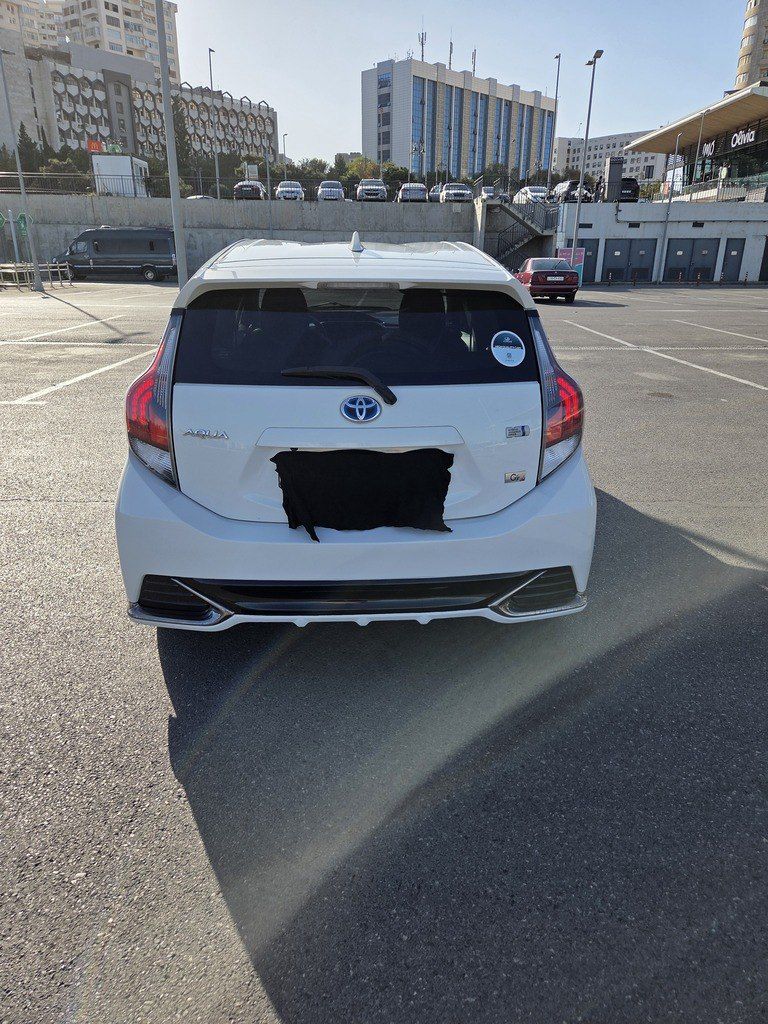 Toyota Aqua, 1.5 L, 0.9 kWh, 2016 il, 87 400 km — Avtomobillər, Bakı (2)