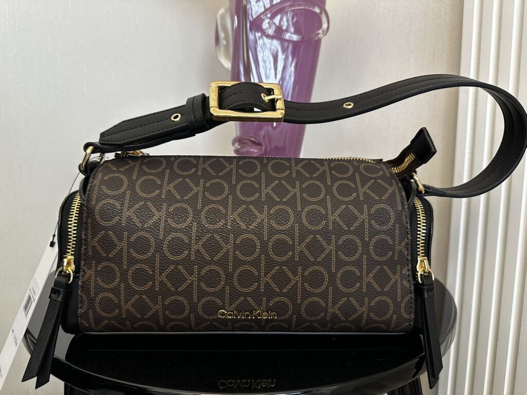 Orijinal Calvin Klein canta, Amerikadan alinib, etiket qiymeti 158$ — Çantalar, çamadanlar, cüzdanlar, Bakı